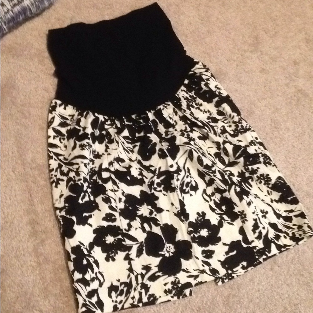 Motherhood Maternity skirt